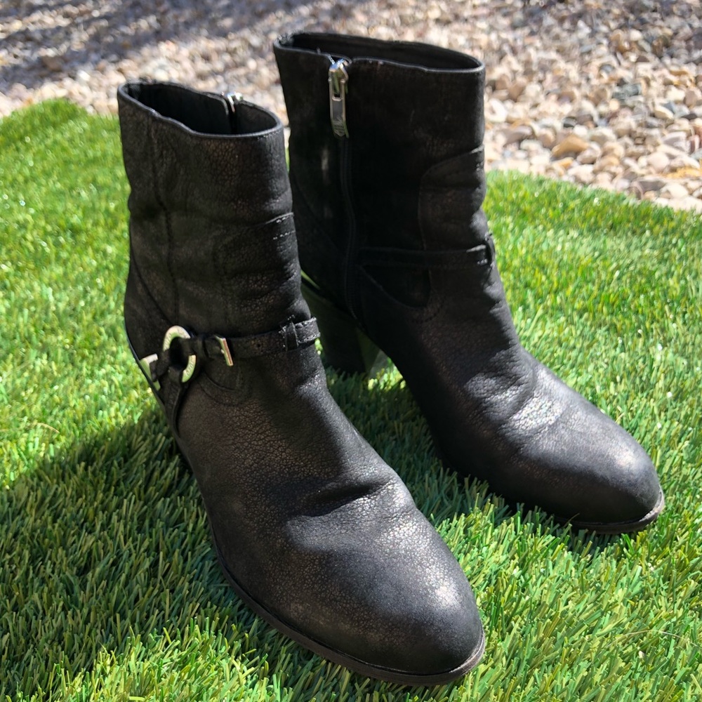 Vince Camuto Gregger boots